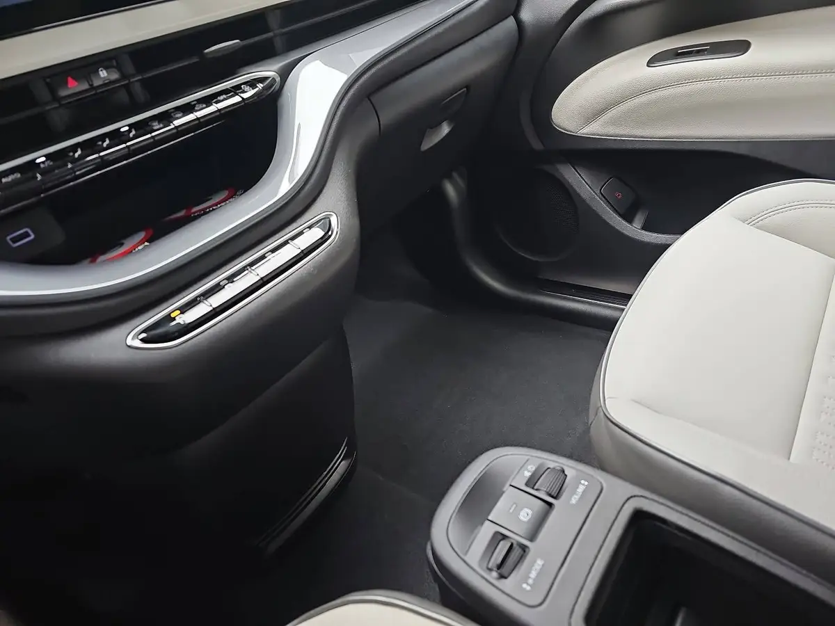 FIAT 500E ELEKTRO 42 KWH LA PRIMA