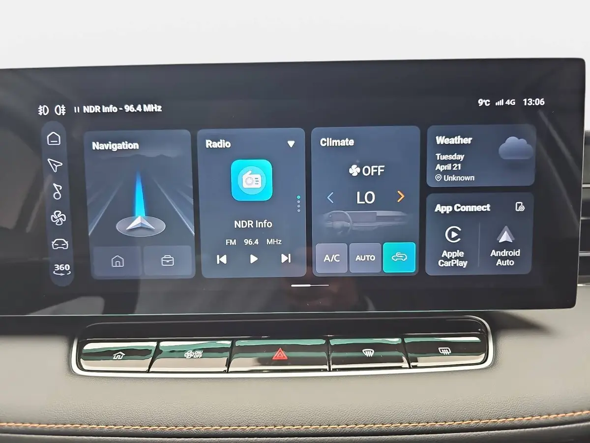 MG HS 1.5 PLUG-IN-HYBRID MY25.5 LUXURY LEDER 360-GRAD-KAMERA 19-ZOLL-LM