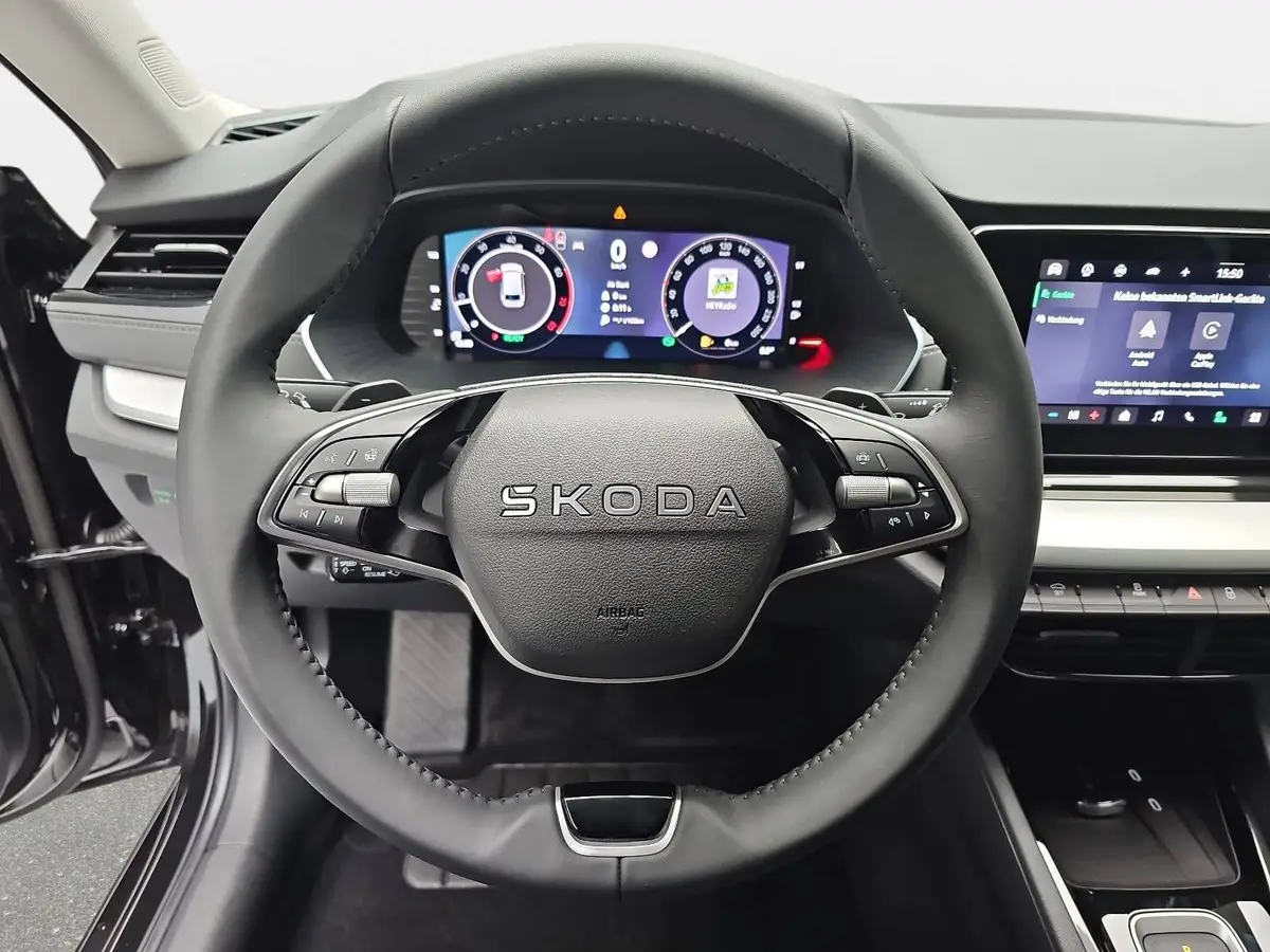 SKODA OCTAVIA COMBI 1.5 TSI DSG 130 JAHRE KLIMAAUTO LED SMARTLINK KAME