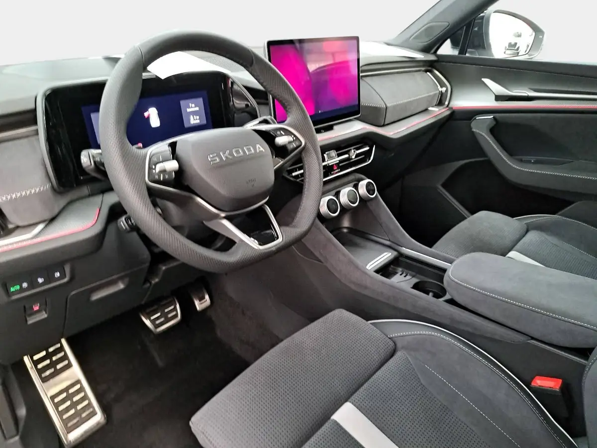 SKODA KODIAQ 1.5 TSI DSG SPORTLINE NAVI LED ACC PANO WINTER AHK