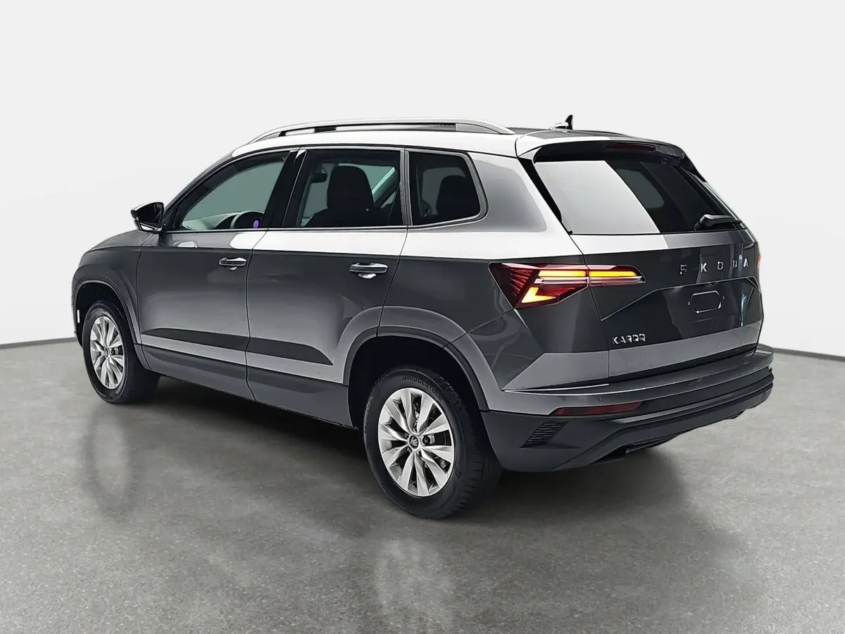 SKODA KAROQ 1.5 TSI DSG 130 JAHRE LED AHK LM