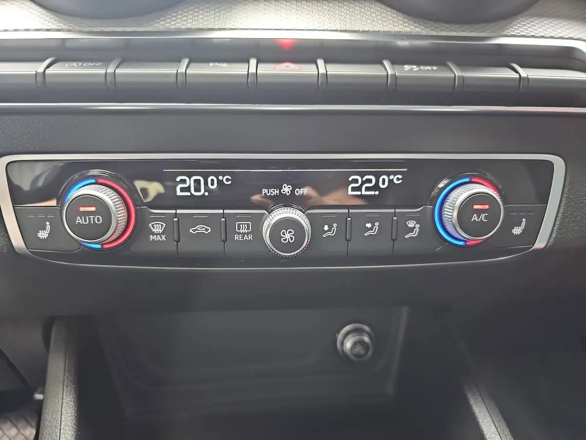 AUDI Q2 30 TFSI NAVI LED EL.HECKKLAPPE LM16