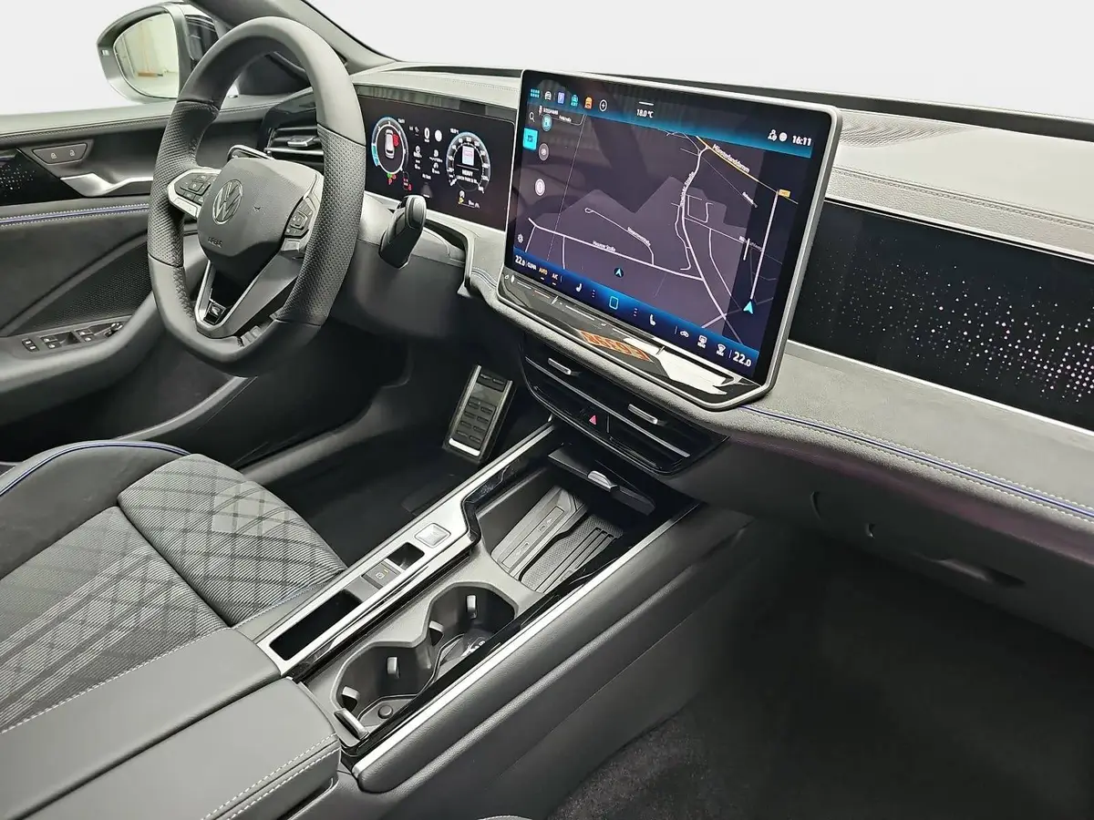 VW PASSAT VARIANT 2.0 TDI DSG R-LINE NAVI LED-MATRIX ACC PANO BLACK 