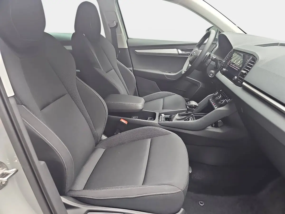 SKODA KAROQ 1.5 TSI DSG FAMILY LED KAMERA LM17