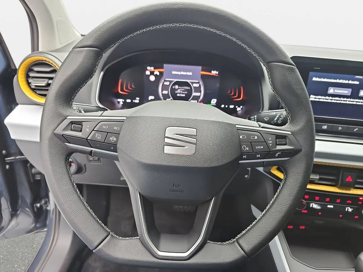 SEAT ARONA 1.0 TSI DSG STYLE LED KLIMAAUTO SMARTLINK PDC LM16