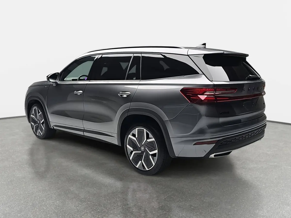 SKODA KODIAQ 2.0 TDI DSG SPORTLINE 4X4 NAVI LED ACC PANO 7S AHK