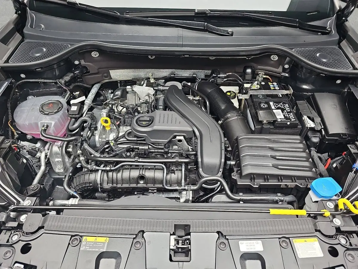 CUPRA ATECA 1.5 TSI DSG NAVI LED ACC PANO EL.HECKKLAPPE WINTER