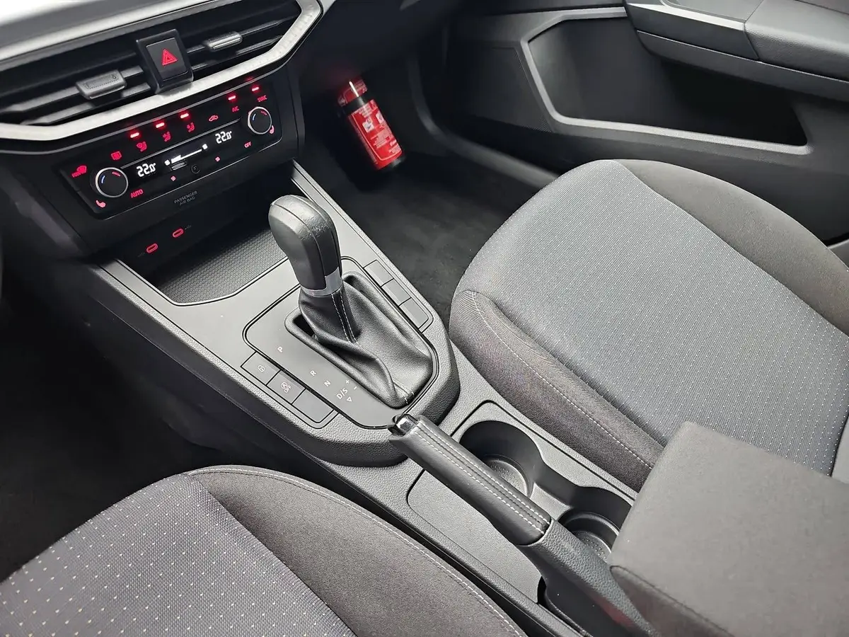 SEAT IBIZA 1.0 TSI DSG STYLE NAVI KLIMAAUTO