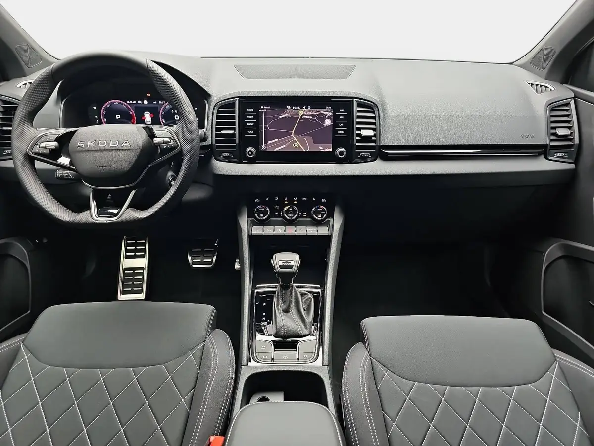 SKODA KAROQ 1.5 TSI DSG SPORTLINE NAVI LED-MATRIX PANO CANTON