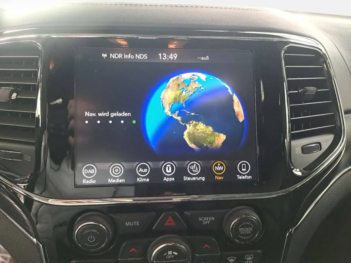 FCA GRAND 3.0 CRD AUTOMATIK SUMMIT WINTER AHK