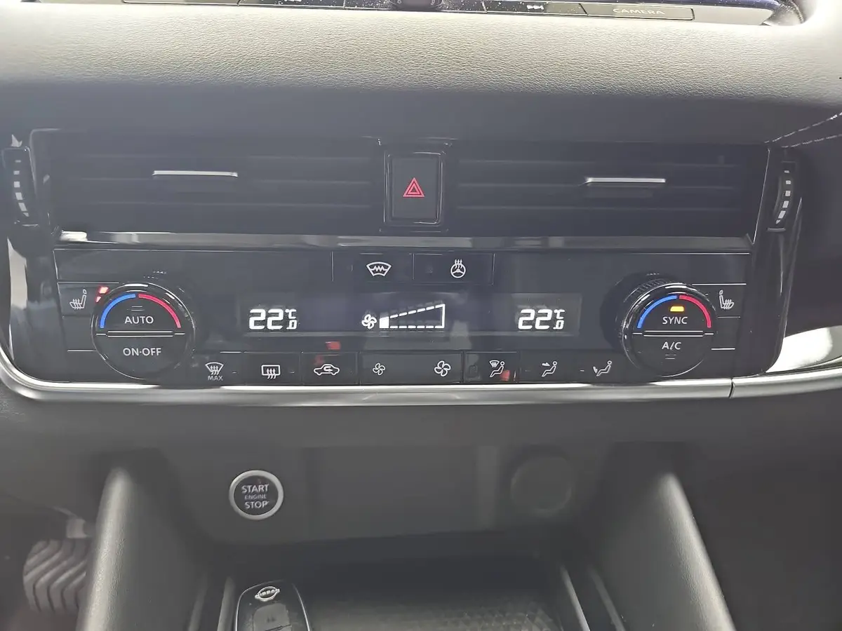 NISSAN QASHQAI 1.3 DIG-T MHEV AUTO. N-CONNECTA WINTER DESIGN