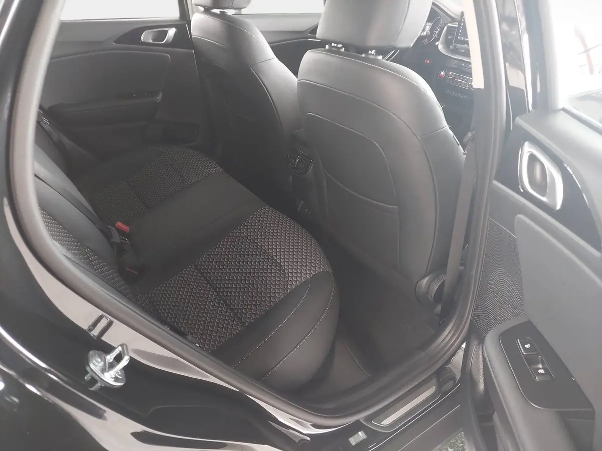 KIA XCEED 1.6 T-GDI 150 DCT SPIRIT MJ26 XCLUSIVE