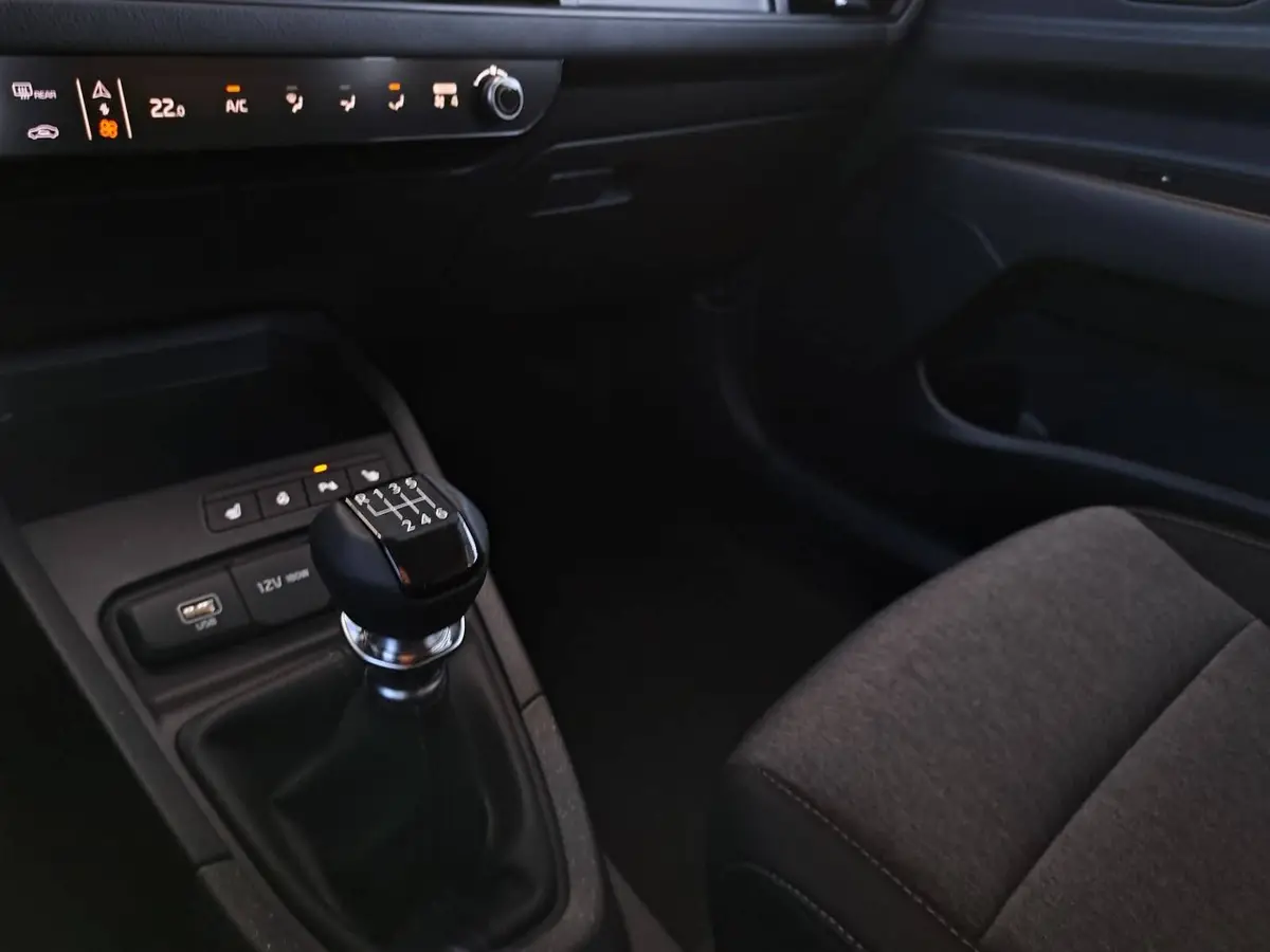 KIA STONIC 1.0 T-GDI 100 VISION MJ26 SITZH. NAVI