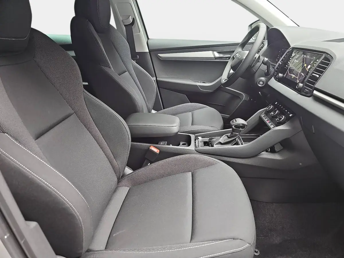 SKODA KAROQ 1.5 TSI DSG SELECTION NAVI LED ACC WINTER KAMERA A