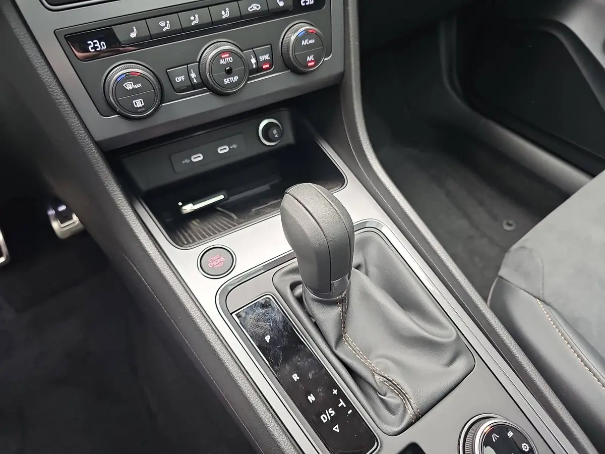 CUPRA ATECA 1.5 TSI DSG NAVI LED PANO P-ASSIST MEMORY KAMERA 