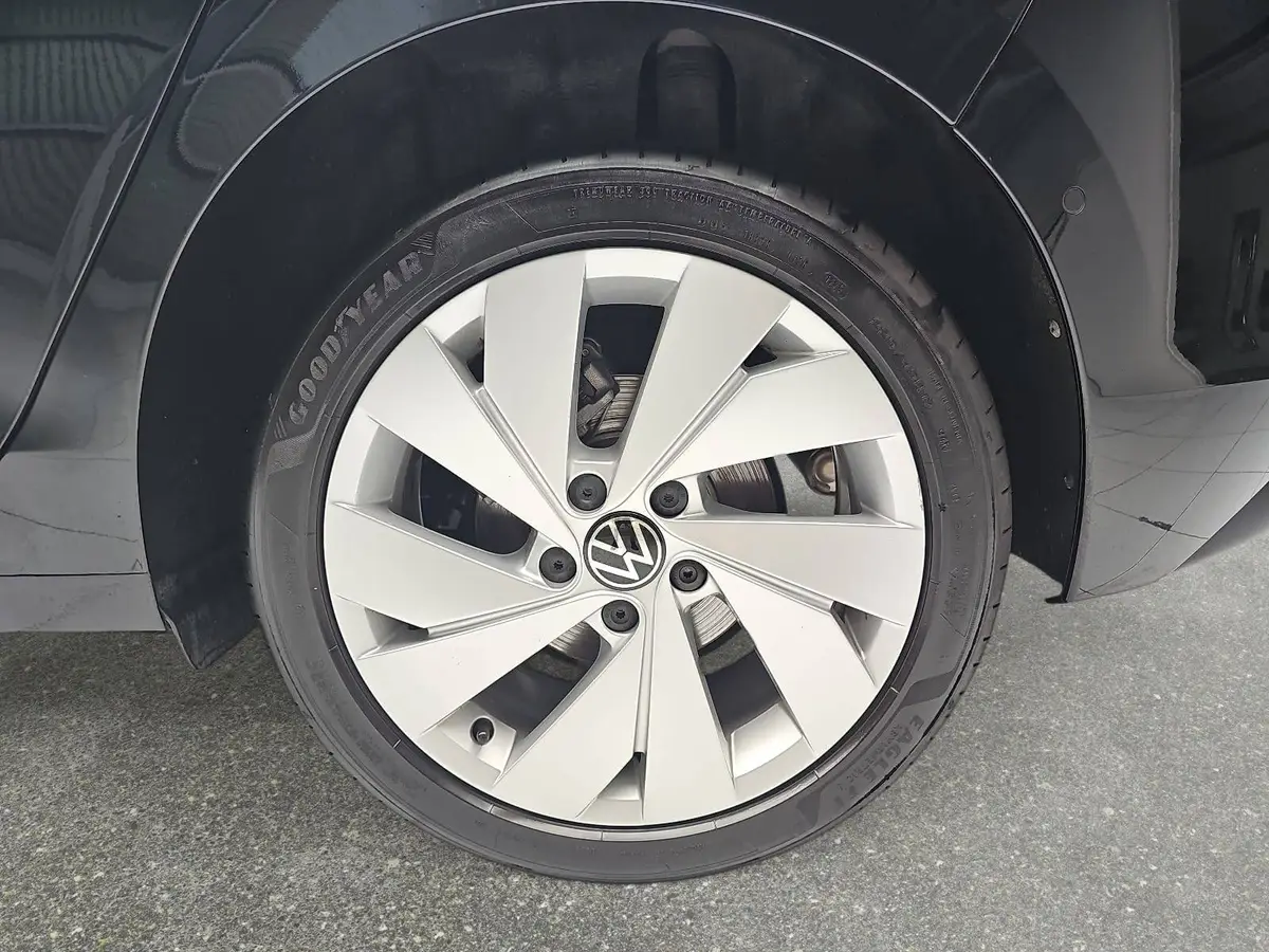 VW GOLF 1.5 ETSI DSG LIFE NAVI LED ACC