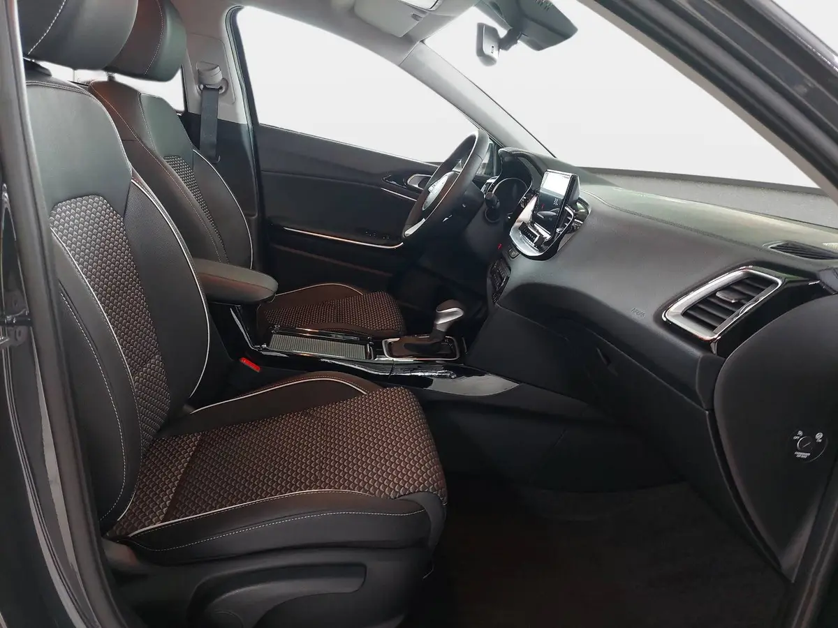 KIA XCEED 1.6 T-GDI 150 DCT SPIRIT MJ26 XCLUSIVE