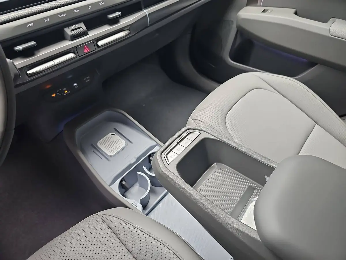 KIA EV3 81.4 KWH EARTH MJ26 WINTER-CONNECT BUSINESS UPGRADE