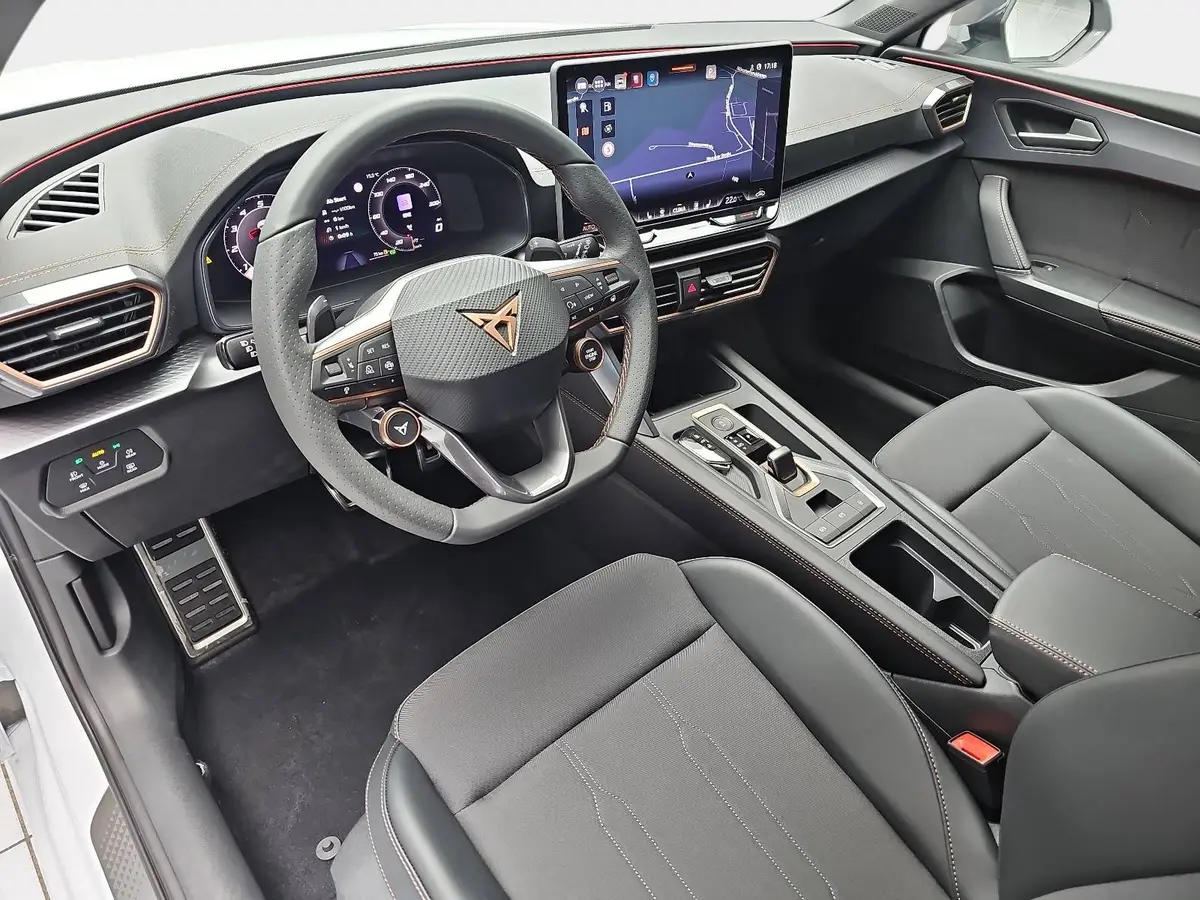 CUPRA LEON ST 1.5 ETSI DSG NAVI LED KLIMAAUTO ACC FULL-LINK KAME