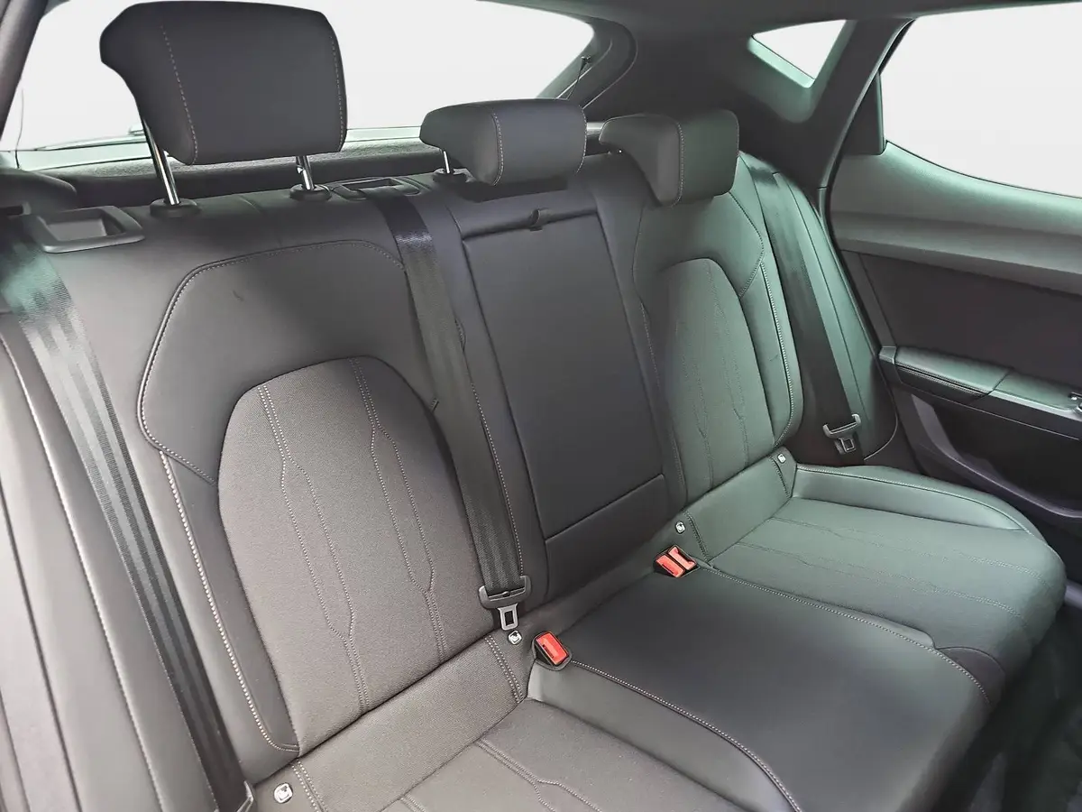 CUPRA LEON 1.5 ETSI DSG LED ACC DCC FULL-LINK WINTER PDC KAME