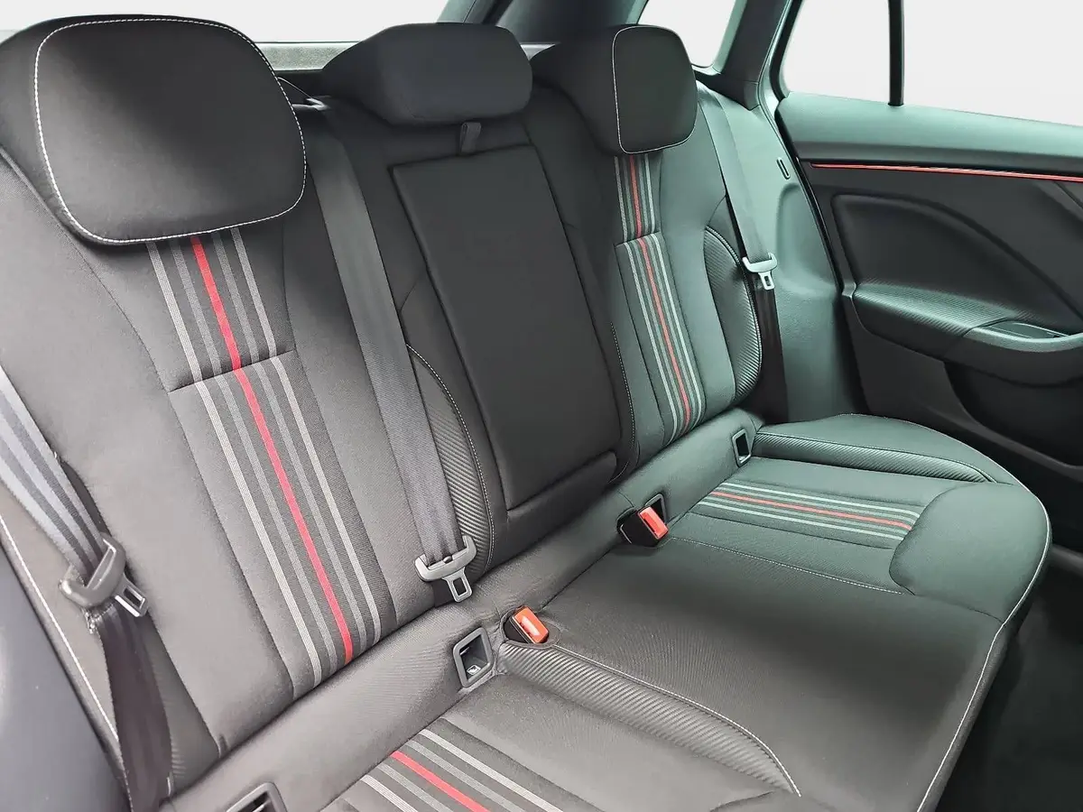 SKODA KAMIQ 1.5 TSI DSG MONTE CARLO NAVI MATRIX-LED PANO WINTE