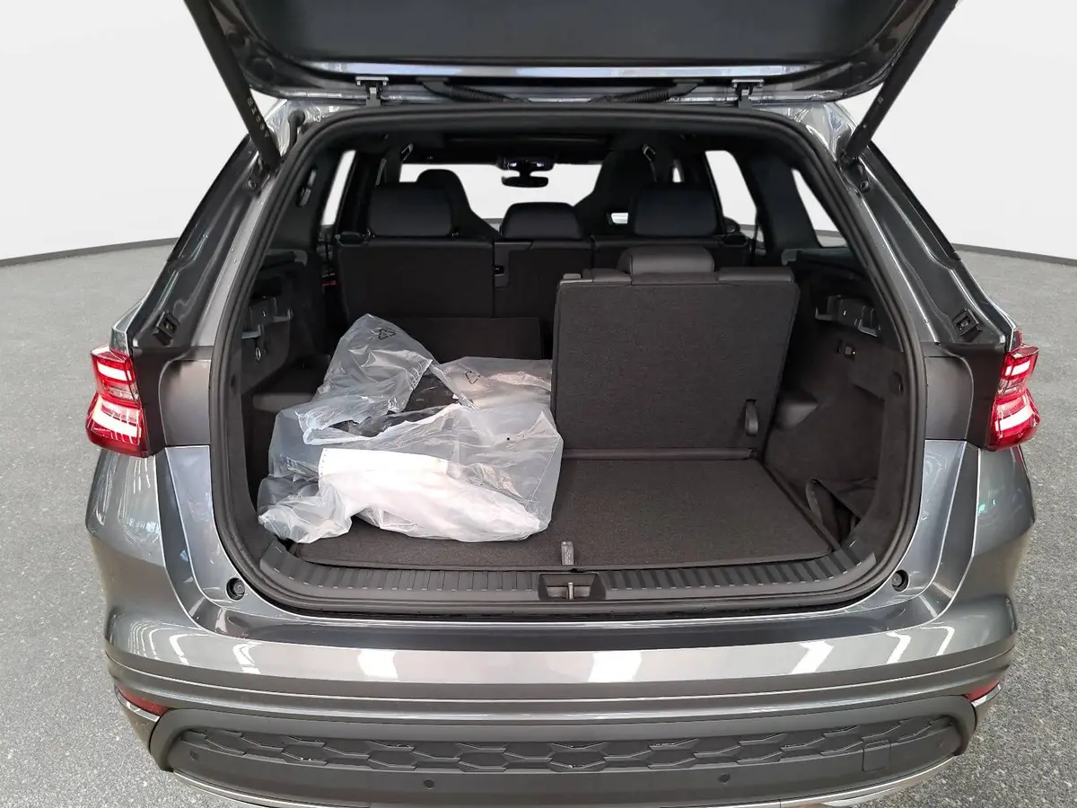 SKODA KODIAQ 1.5 TSI DSG SPORTLINE NAVI LED ACC PANO WINTER AHK