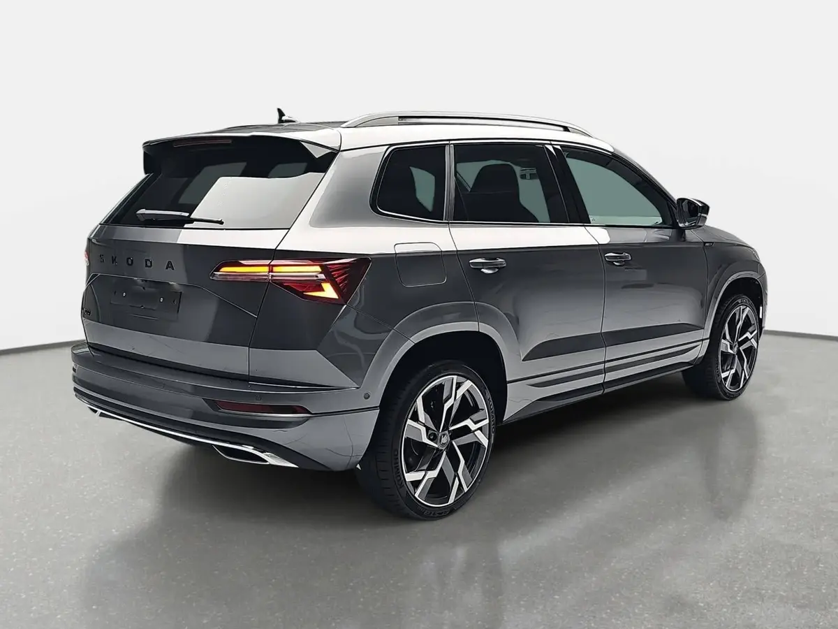 SKODA KAROQ 1.5 TSI DSG SPORTLINE NAVI LED-MATRIX PANO CANTON