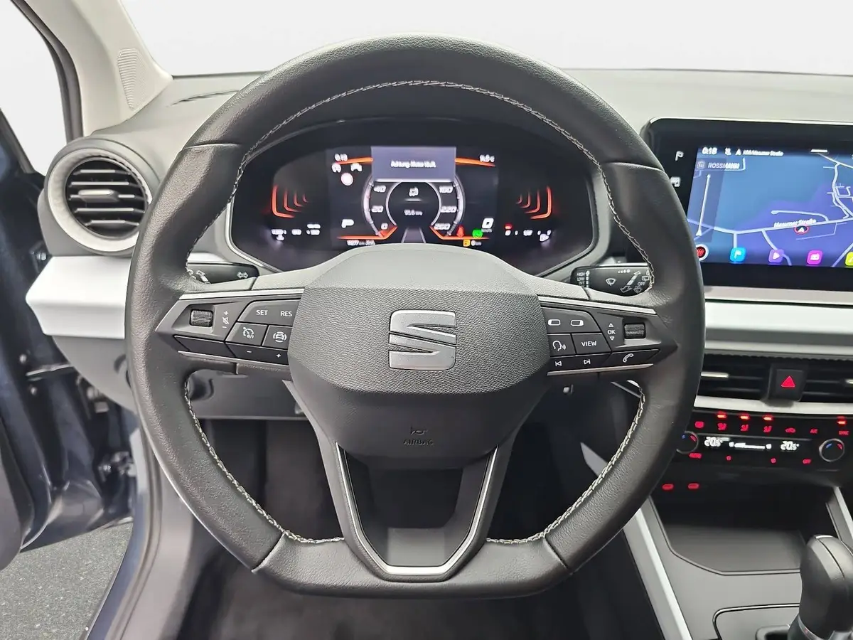 SEAT ARONA 1.0 TSI DSG STYLE NAVI LED PDC LM
