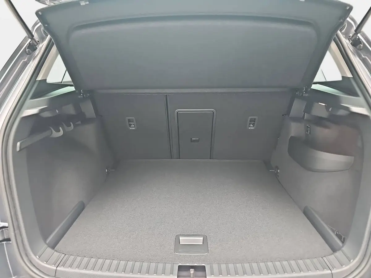 SKODA KAROQ 2.0 TDI DSG FAMILY LED AHK KAMERA