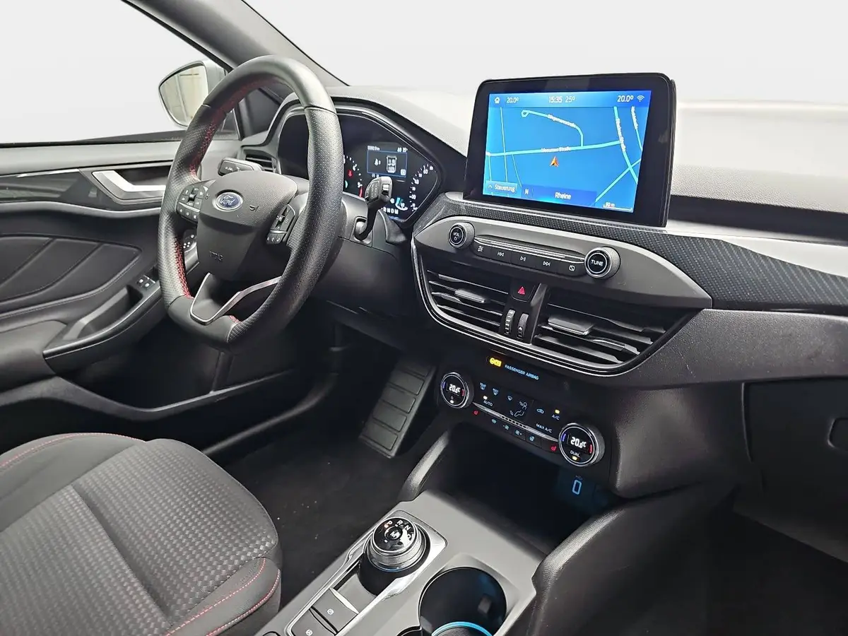 FORD FOCUS 2.0 ECOBLUE ST-LINE NAVI WINTER ACC
