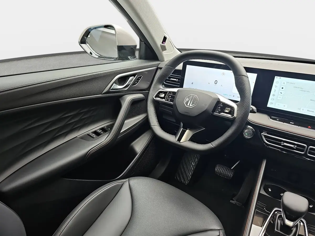 MG HS 1.5 PLUG-IN-HYBRID LUXURY LEDER 360-GRAD-KAMERA 19-ZOLL-LM