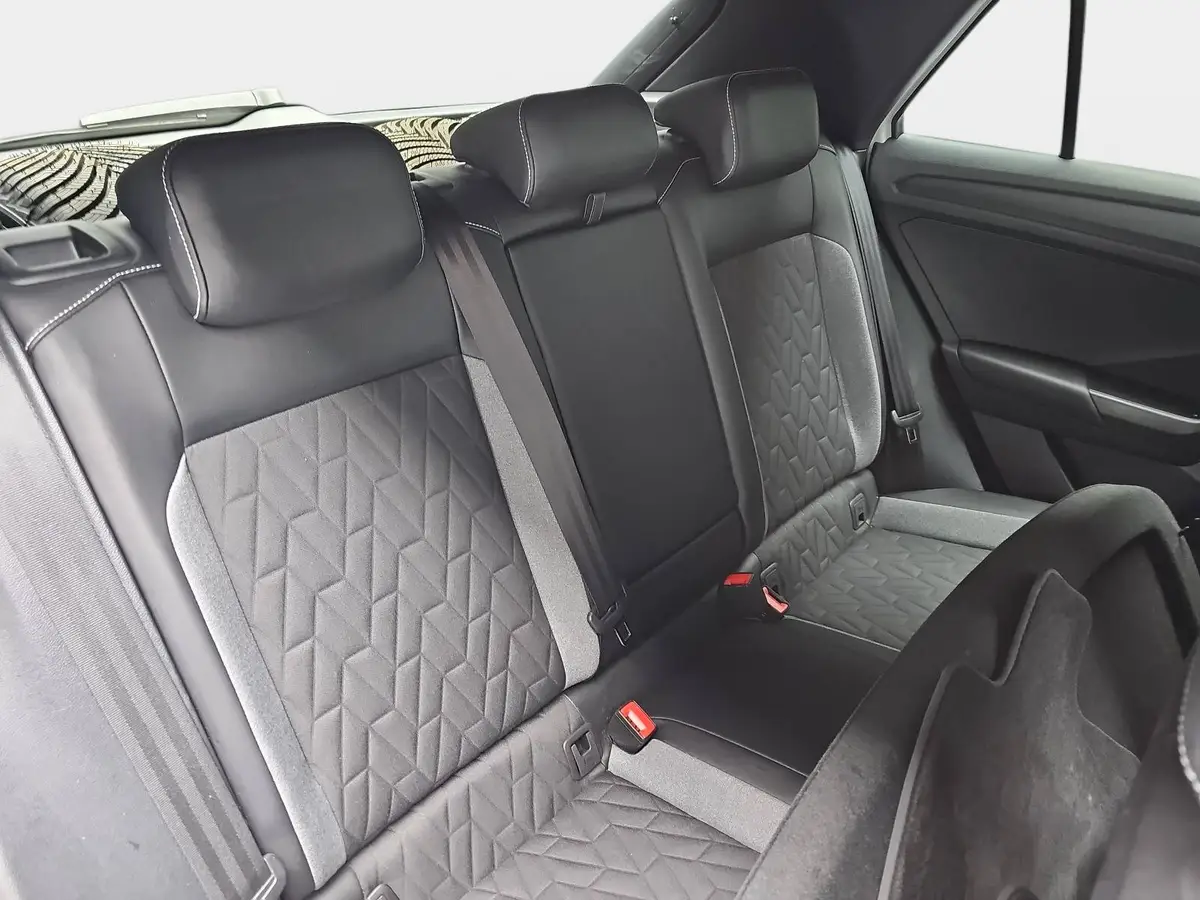 VW T-ROC 1.5 TSI DSG GOAL NAVI LED KLIMAAUTO ACC KAMERA AHK