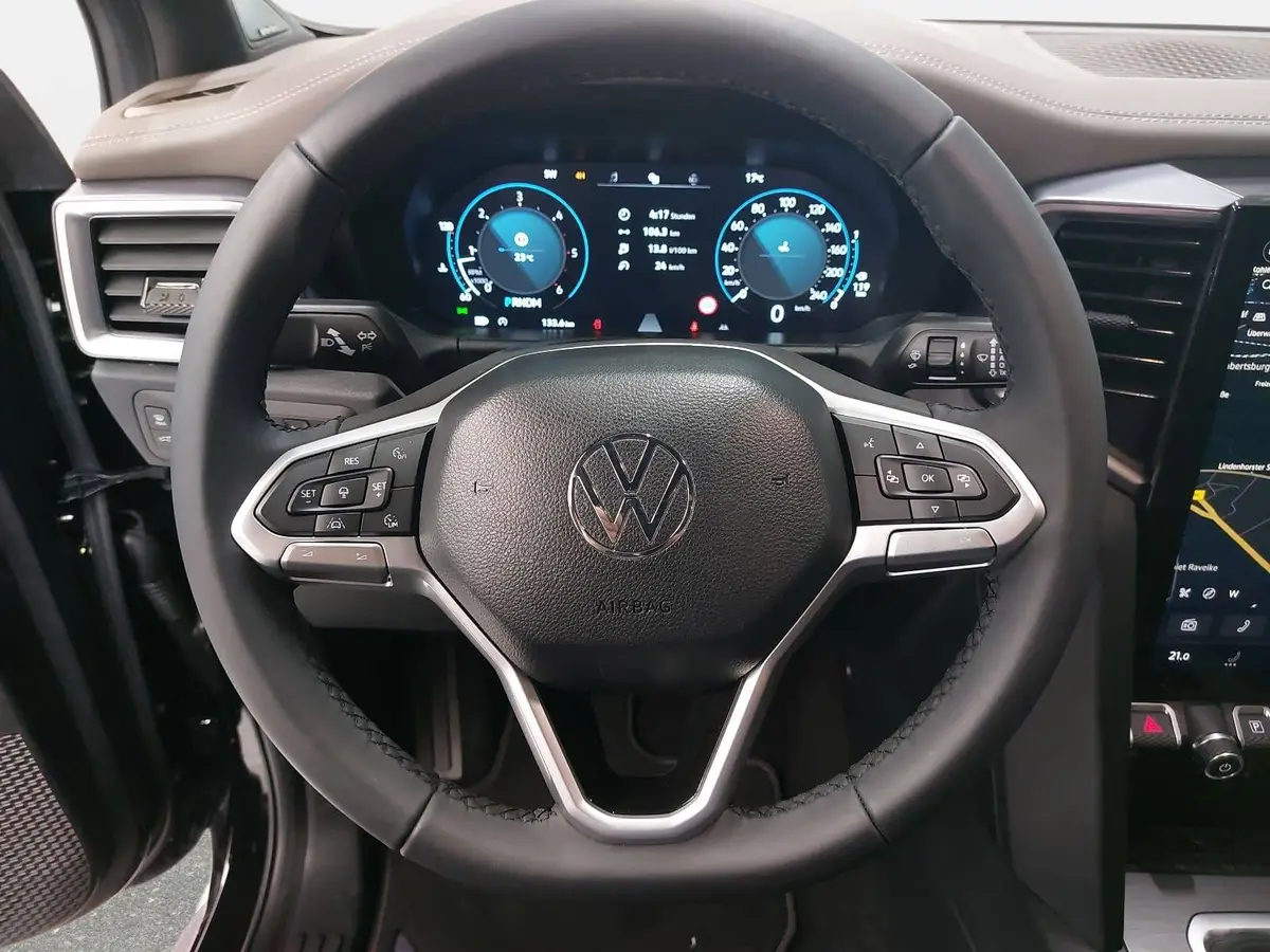 VW AMAROK 3.0 TDI AUTO. DOKA AVENTURA 4M NAVI LED AHK LM21