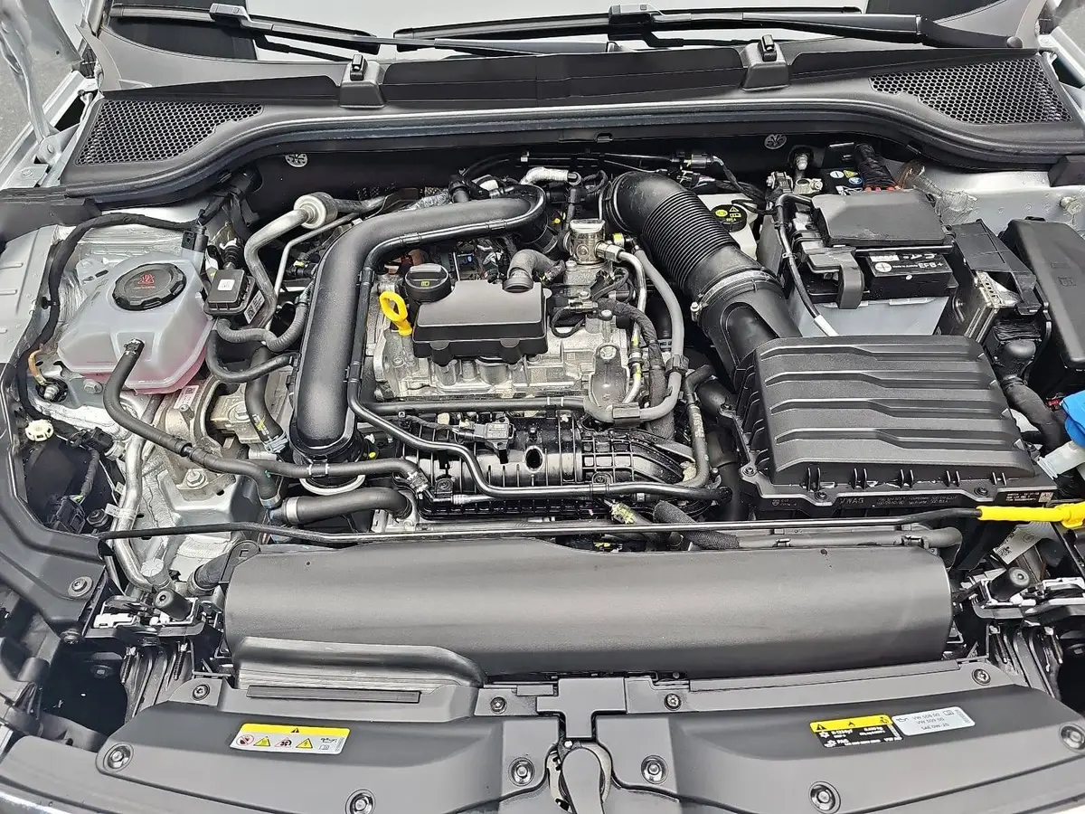 SKODA KAMIQ 1.0 TSI SELECTION NAVI LED KAMERA LM