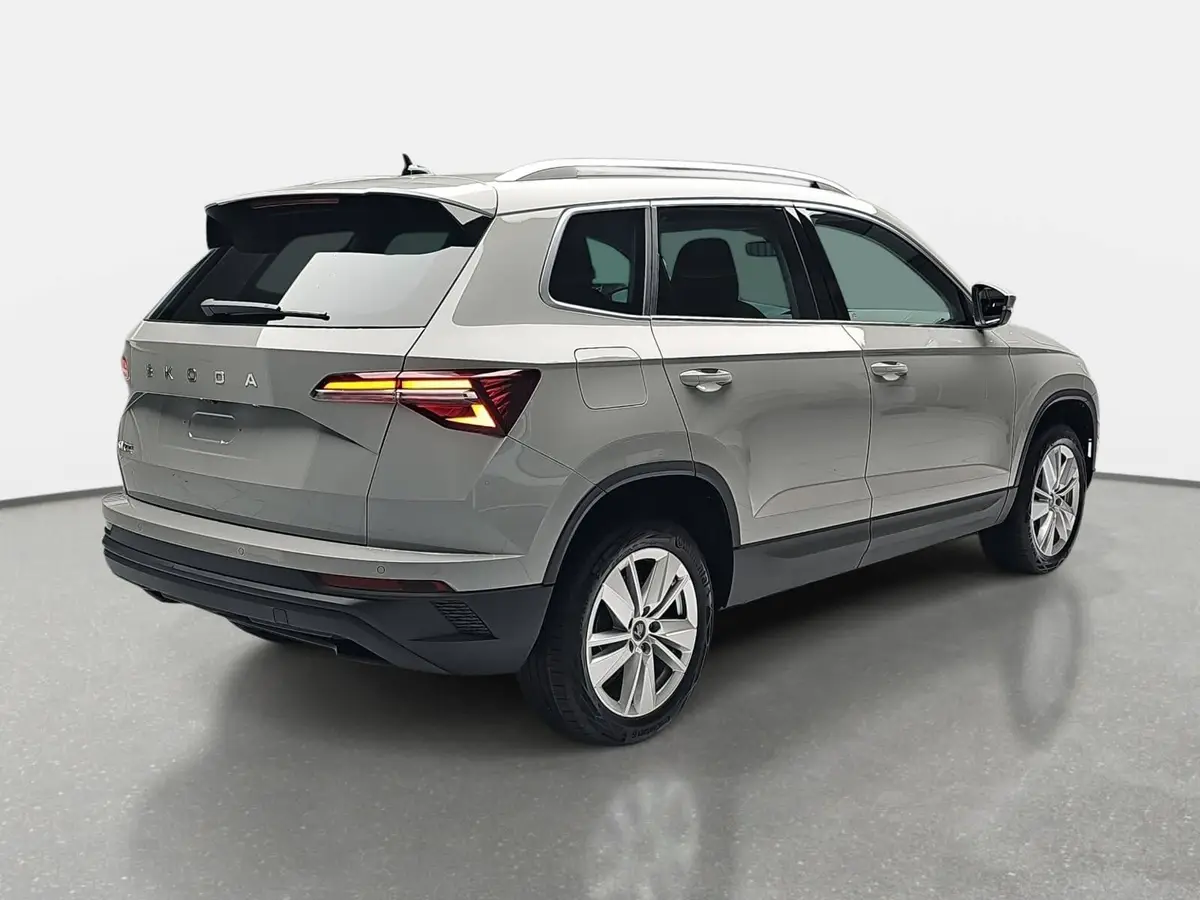 SKODA KAROQ 2.0 TDI DSG DRIVE NAVI LED AHK LM