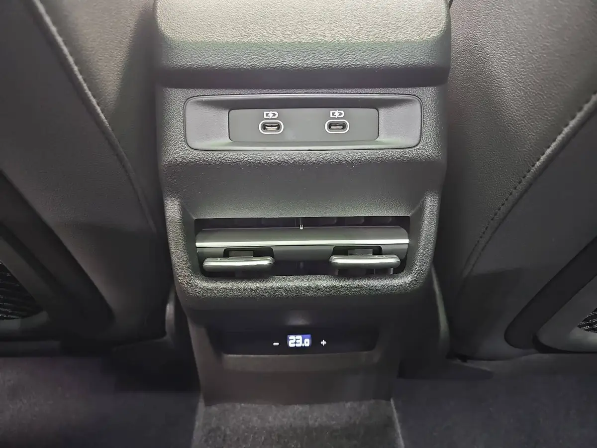 AUDI Q3 TFSI S-TRONIC S-LINE NAVI LED-PLUS PANO