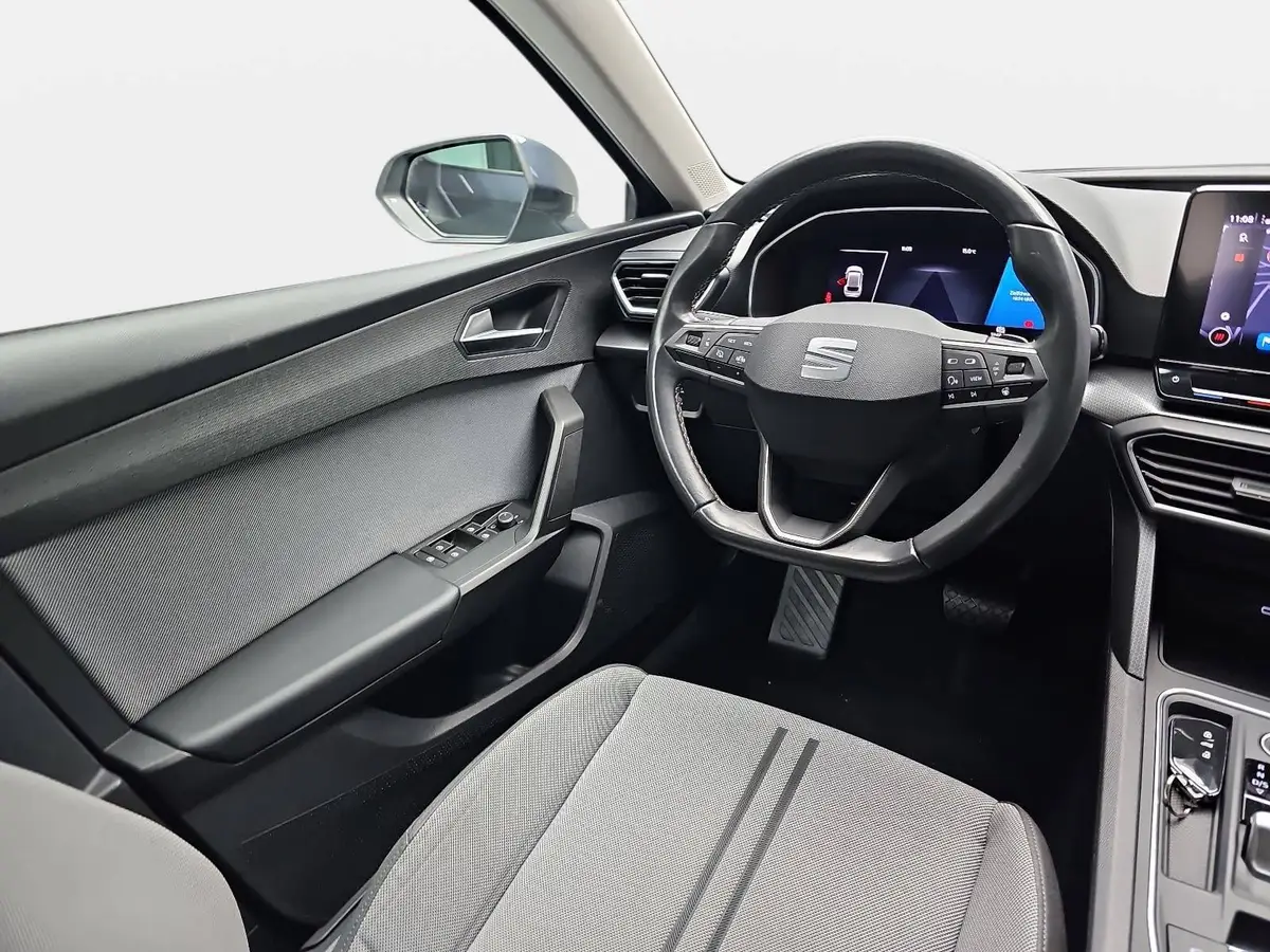SEAT LEON 1.5 ETSI DSG STYLE NAVI LED KAMERA LM