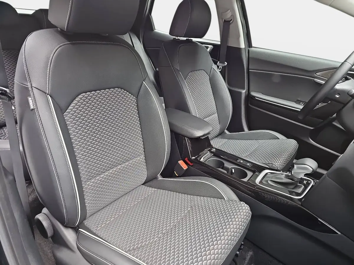 KIA XCEED 1.6 T-GDI 150 DCT SPIRIT MJ26 XCLUSIVE