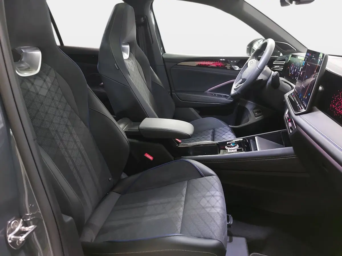 VW TIGUAN 1.5 ETSI DSG R-LINE NAVI LED-MATRIX HUD IQ-DRIVE P