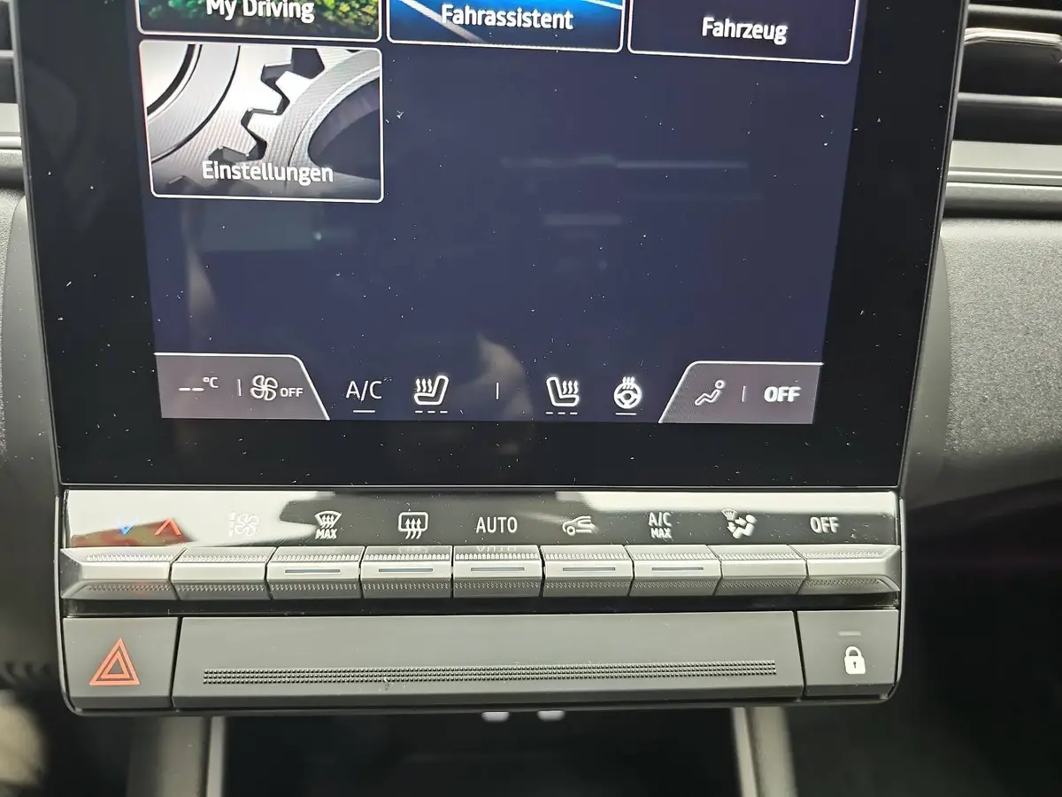 RENAULT CAPTUR II 1.3 TCE 160 EDC TECHNO LED KLIMA DAB KAMERA LM1