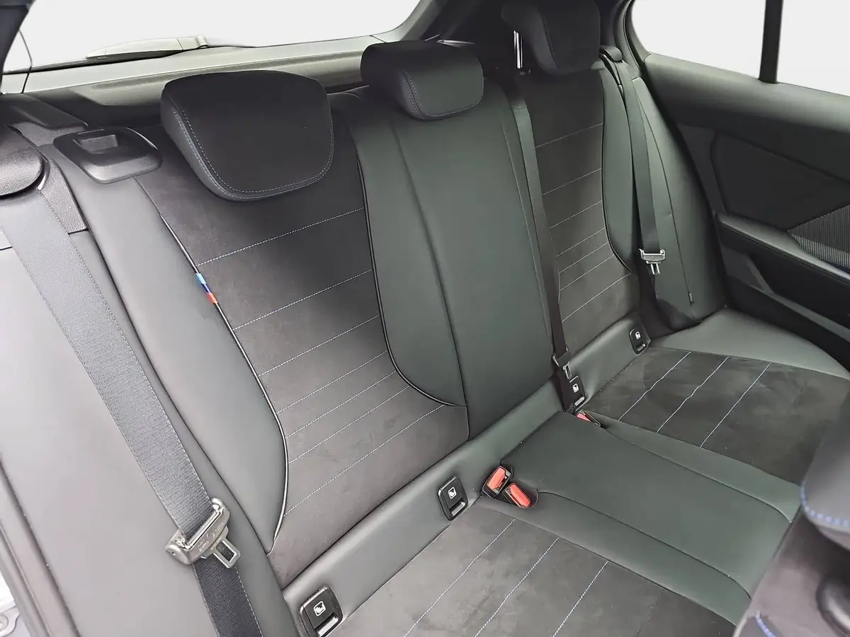 BMW 123 I AUTO. M SPORT NAVI LED DRIVING+P-ASSIST H+K KAM