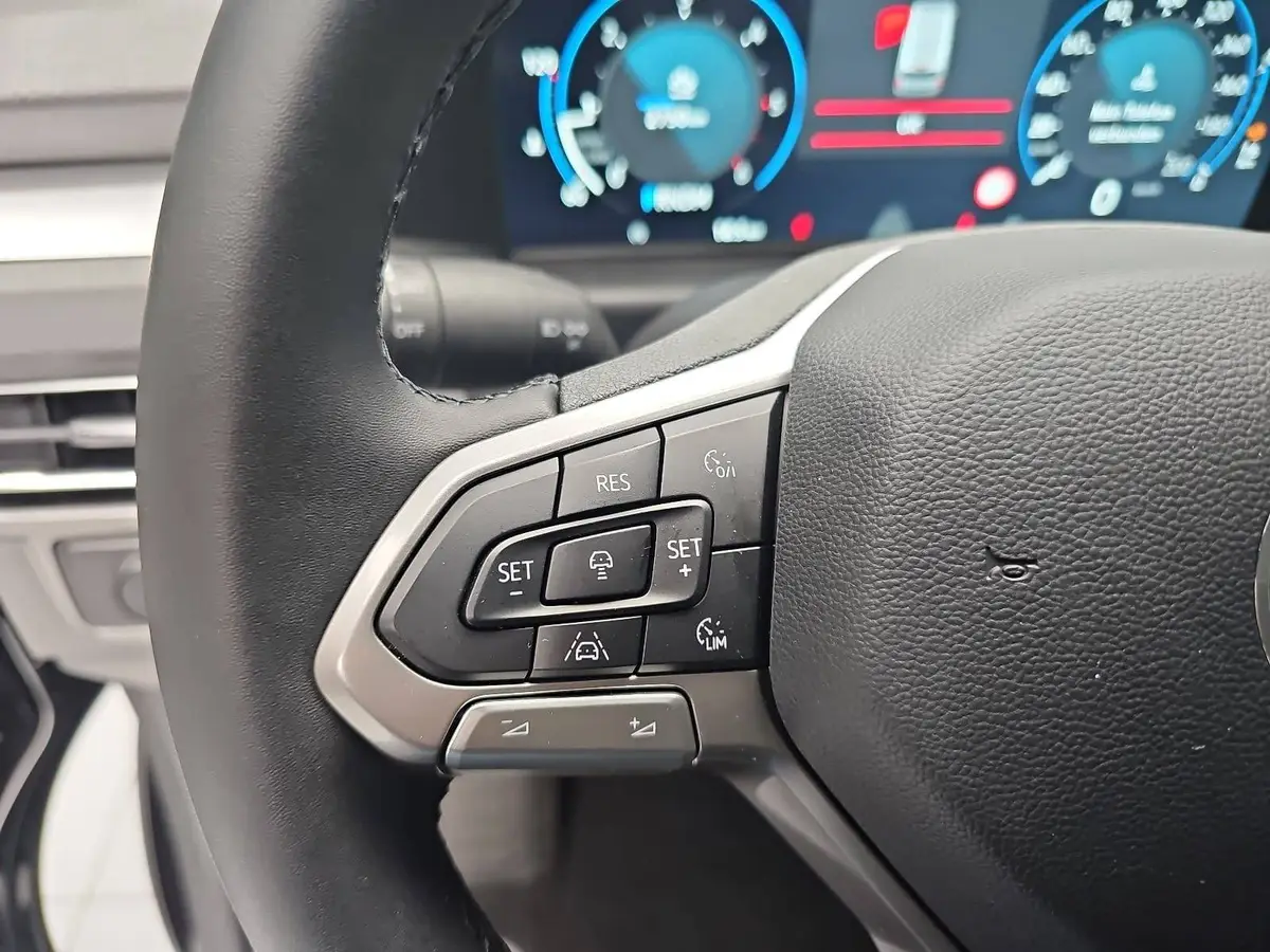 VW T7 TRANSPORTER 2.0 TDI DSG KASTEN PLUS L2H1 LED ACC WINTER 6-S KA