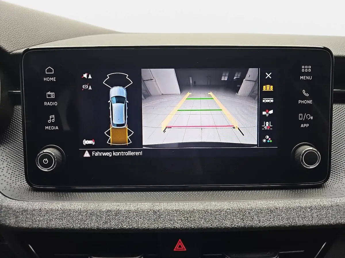 SKODA KAMIQ 1.0 TSI DSG SELECTION LED AHK LM