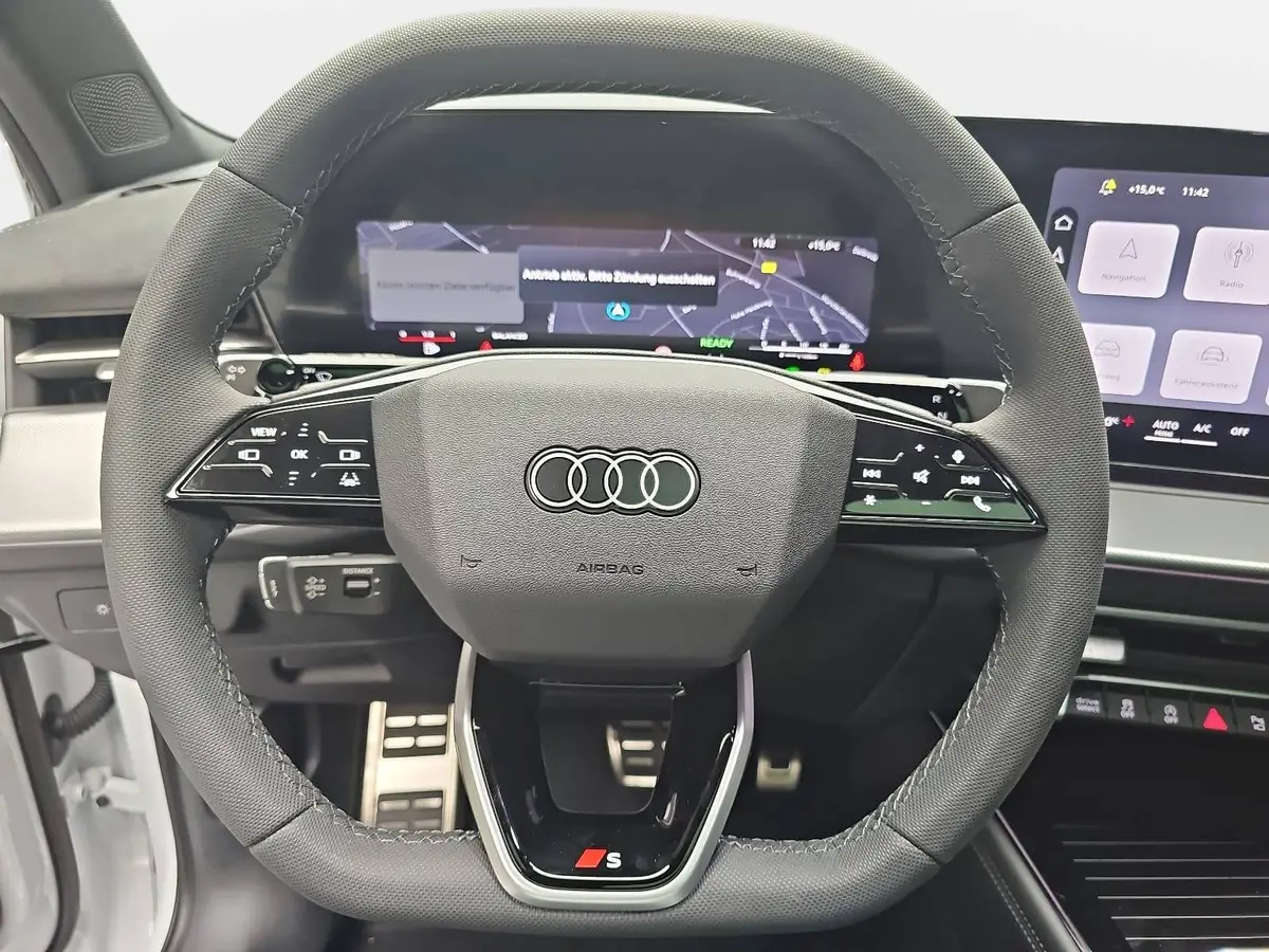 AUDI Q3 TFSI S-TRONIC S-LINE NAVI LED-PLUS PANO