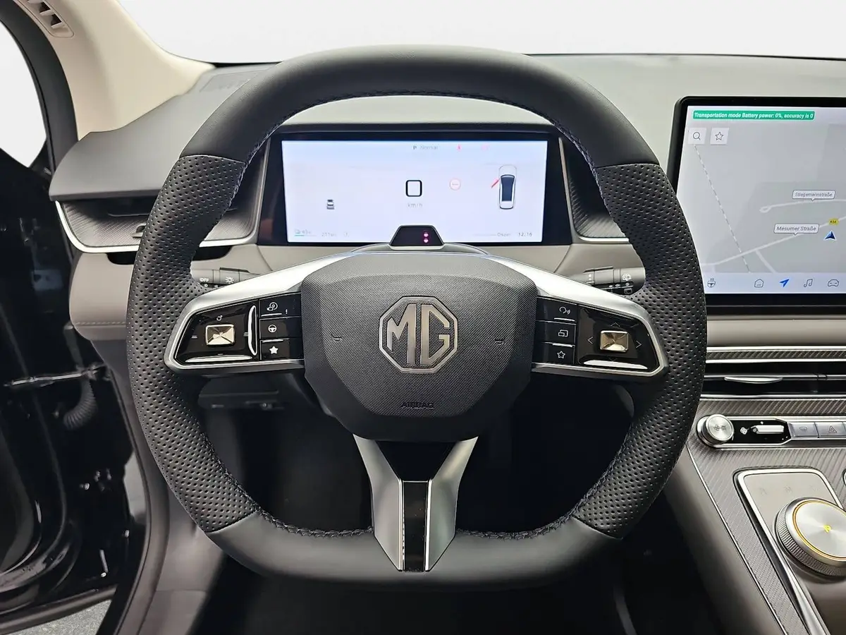 MG ANDERE EV 77 KWH LUXURY PANORAMA LEDER 20-ZOLL