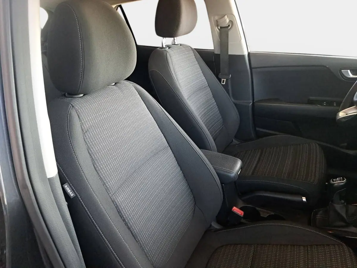 KIA STONIC 1.4 VISION WINTER TEMPO DAB KAMERA