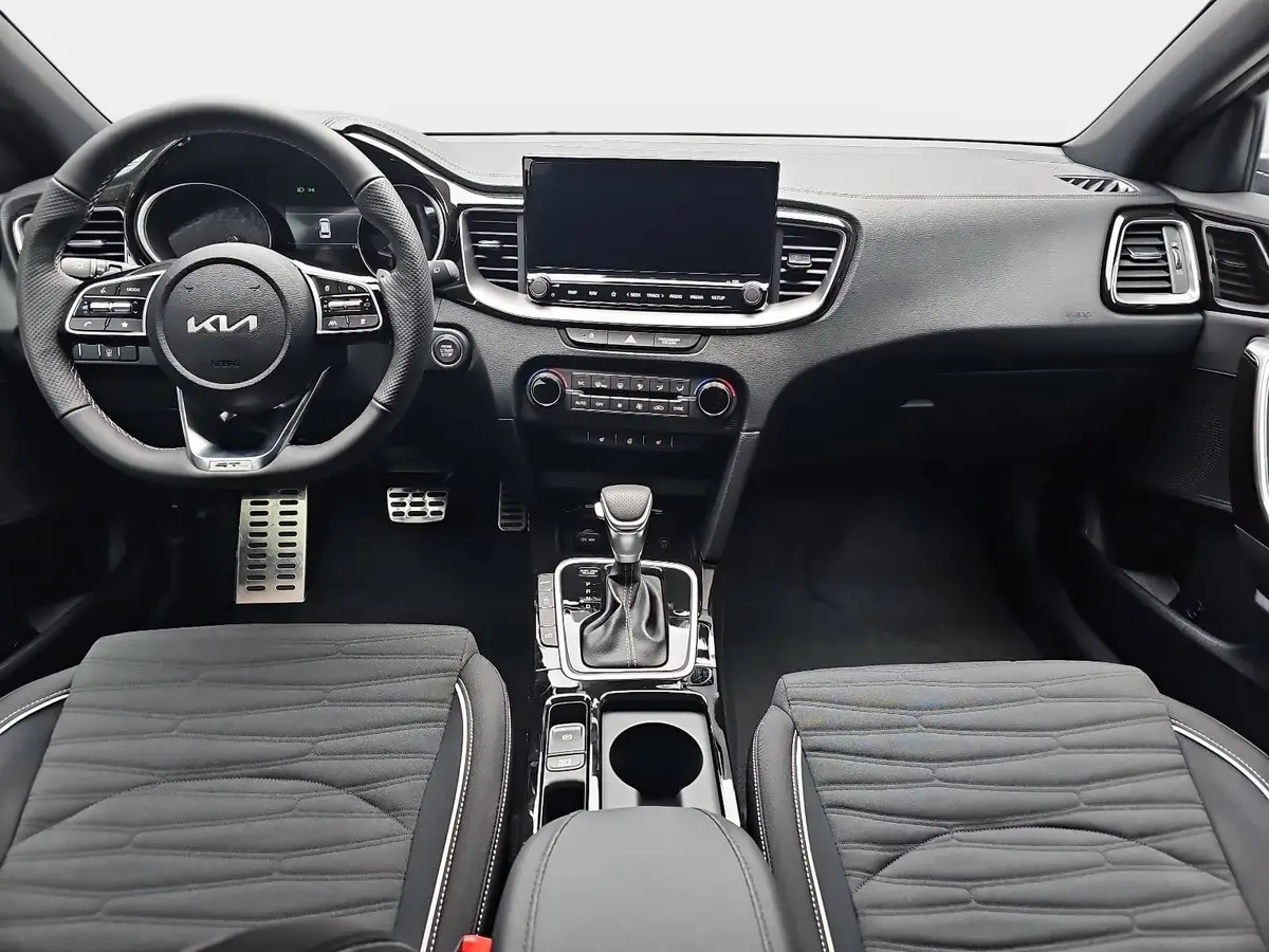 KIA CEED SW 1.5 T-GDI DCT7 GT-LINE