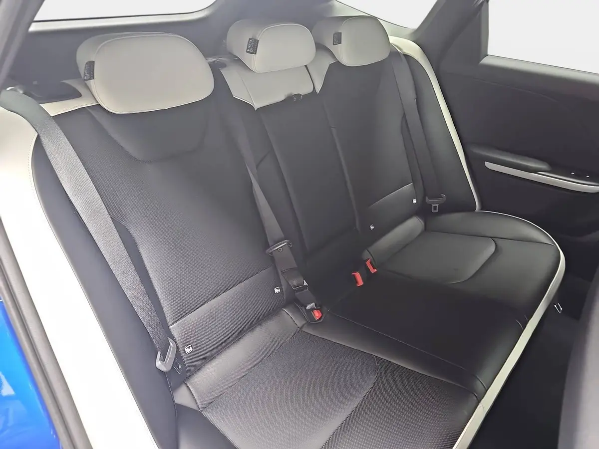 KIA K4 SW 1.6 T-GDI 180 PS DCT7 GT-LINE MJ26 DW-PARK-PRO SITZ SOUND DESIGN GLASDACH
