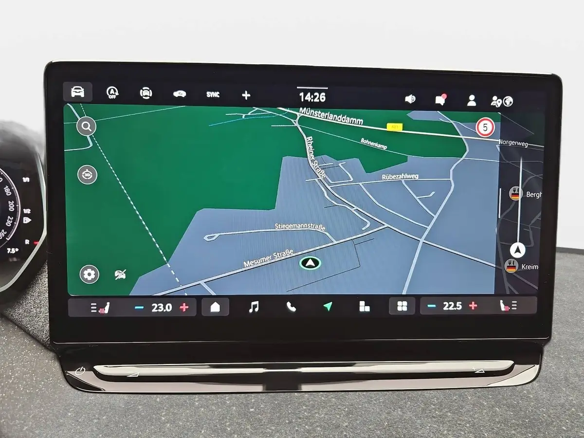 SKODA OCTAVIA COMBI 1.5 TSI ETEC DSG SELECTION NAVI LED ACC WINTER KA