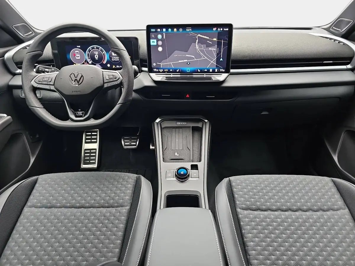 VW T-ROC 1.5 ETSI DSG R-LINE MATRIX AHK LM19